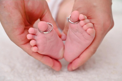 新安孕妇两个月肚子疼